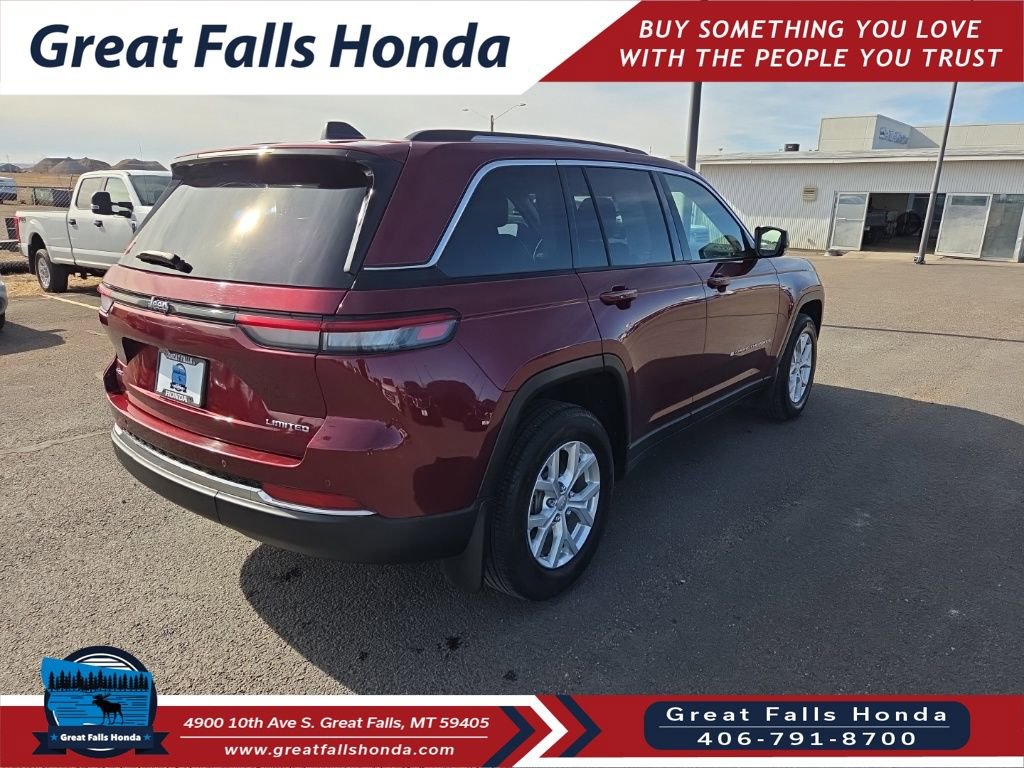 Used 2023 Jeep Grand Cherokee Limited w/ Trailer Tow Prep Group (B) image 7