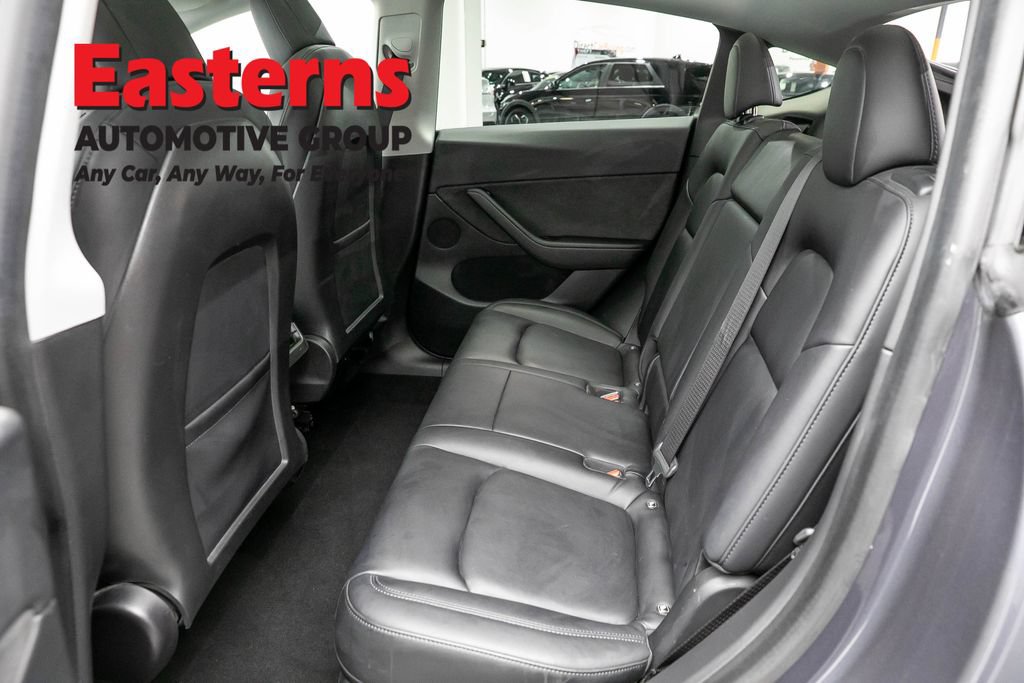 Used 2021 Tesla Model Y Long Range AWD/4WD image 16