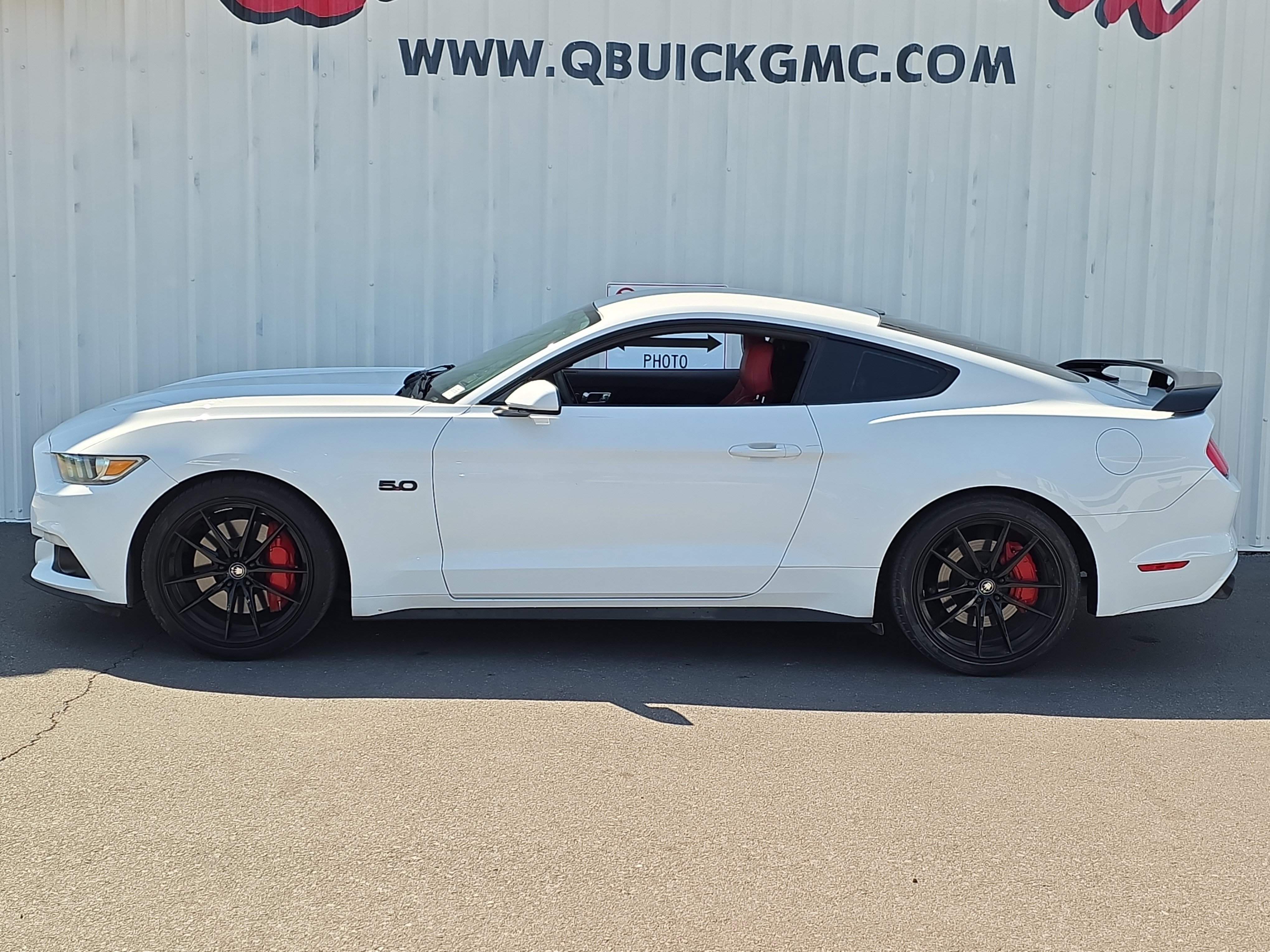 Used 2015 Ford Mustang GT image 4