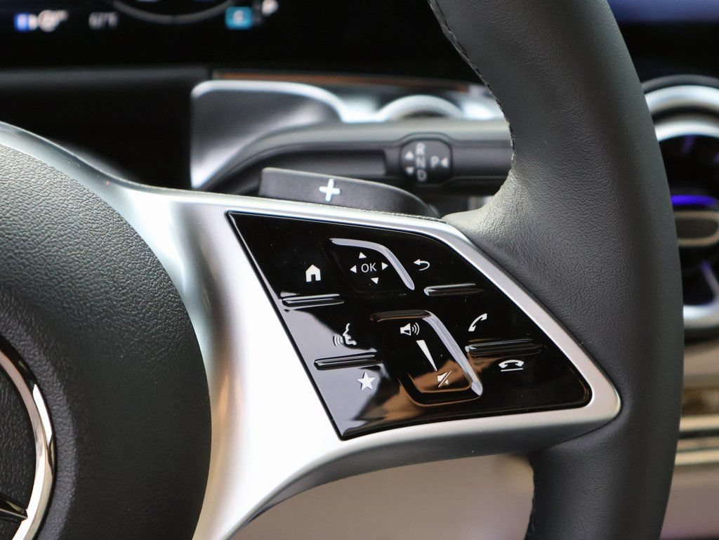 New 2026 Mercedes-Benz GLB 250 4MATIC image 33