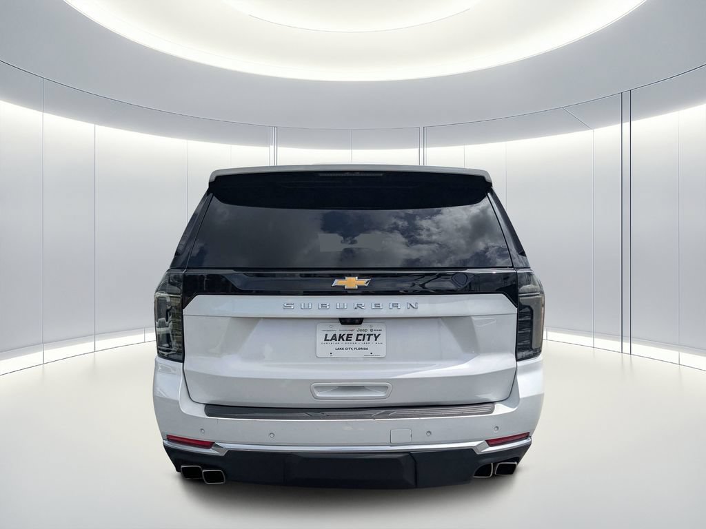 Used 2025 Chevrolet Suburban High Country AWD/4WD image 5