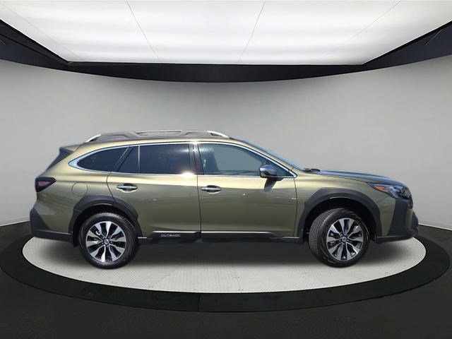 New 2025 Subaru Outback Touring image 8