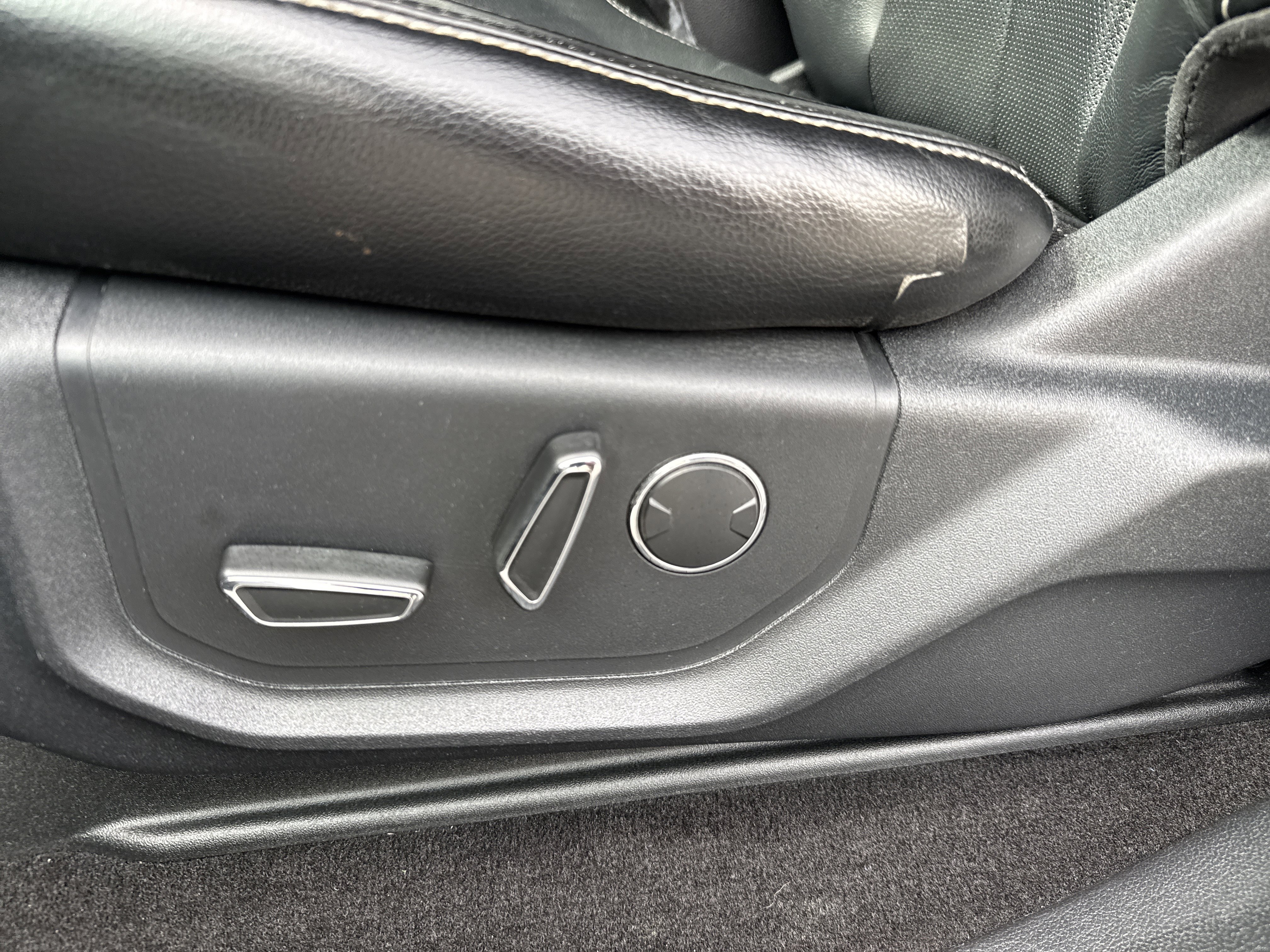 Used 2018 Ford F150 Lariat image 14