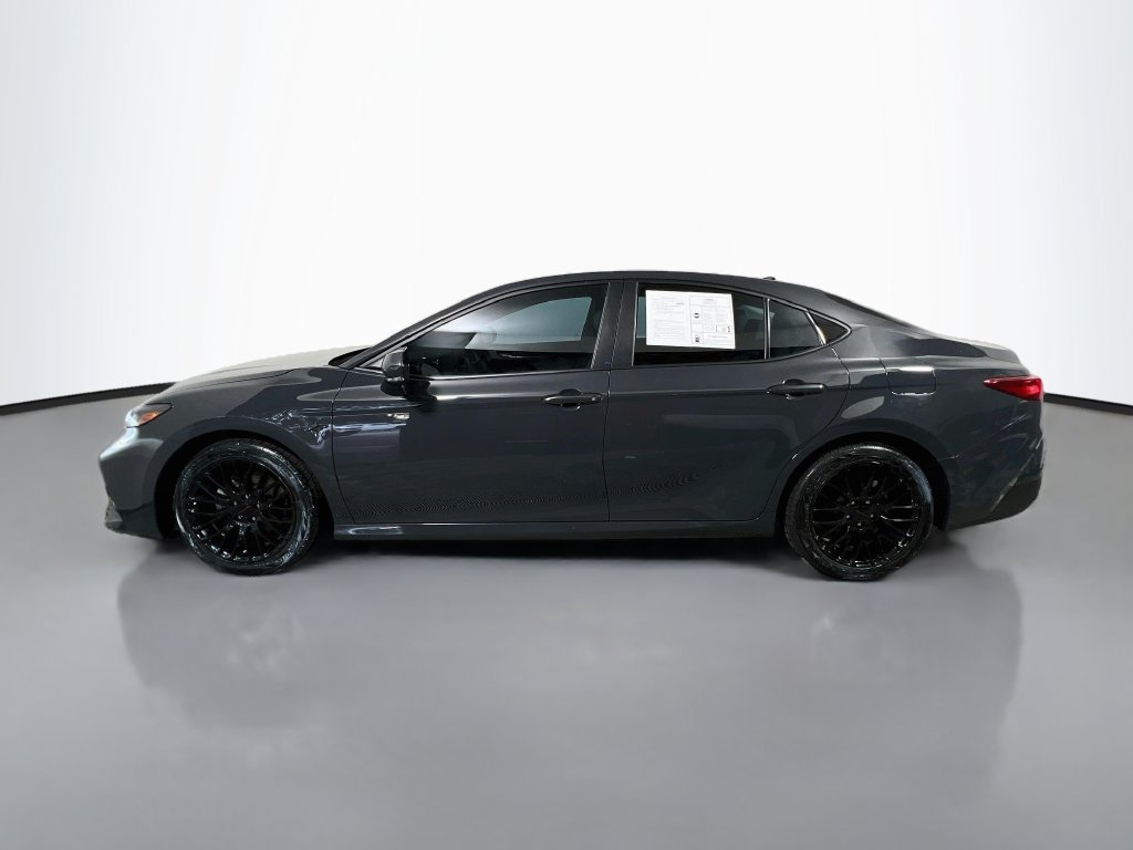 Used 2025 Toyota Camry LE FWD image 6