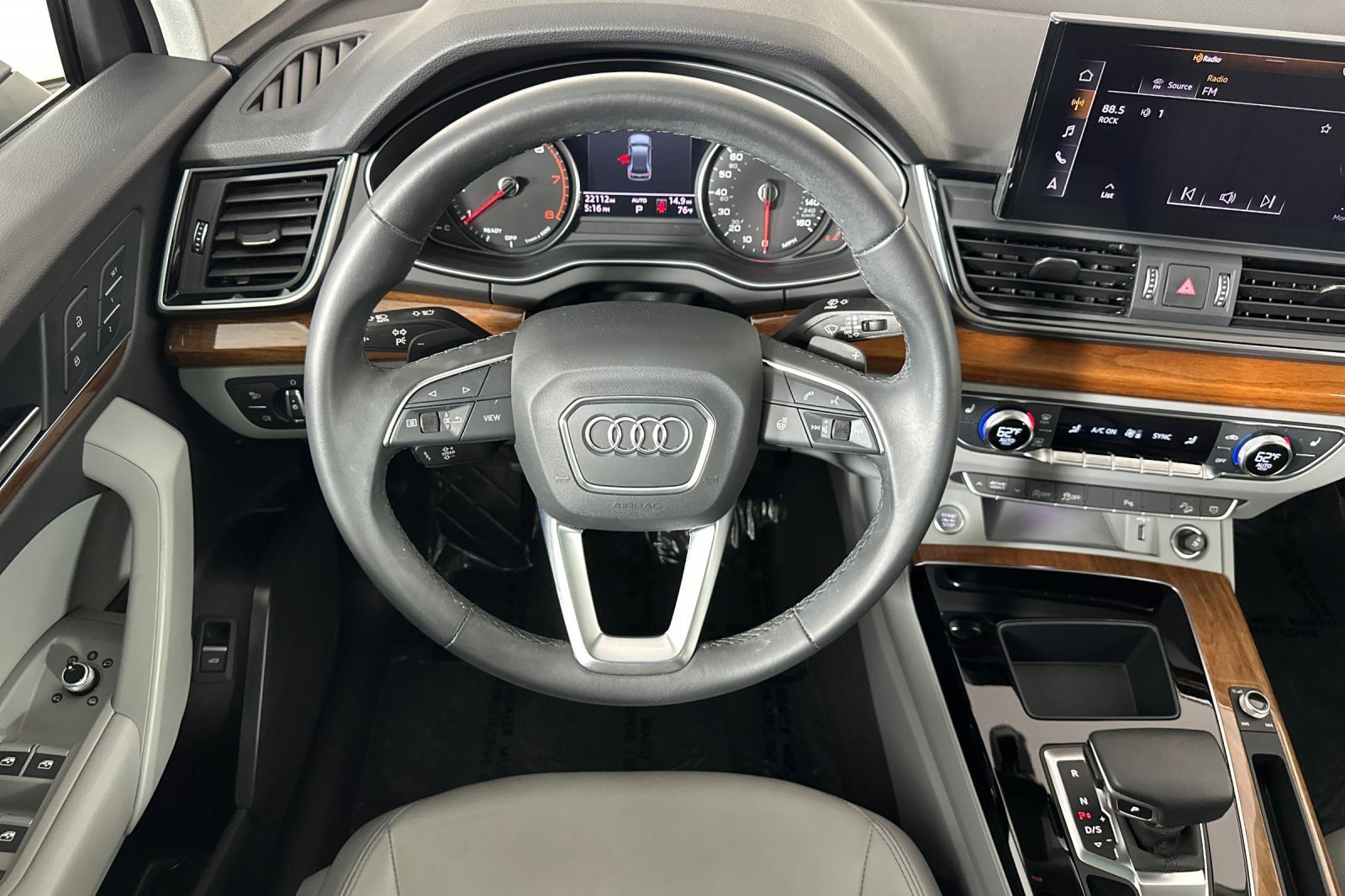 Used 2022 Audi Q5 2.0T Premium w/ Convenience Package image 13