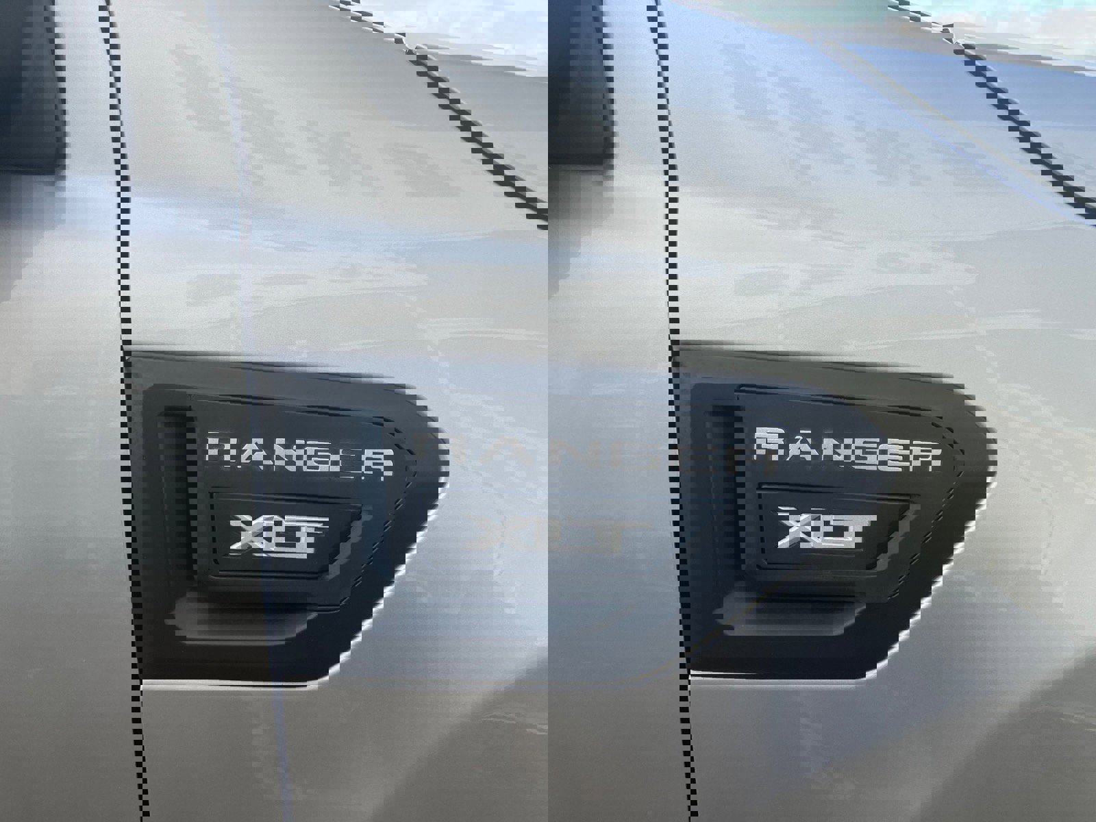 Used 2021 Ford Ranger XLT w/ FX4 Off-Road Package image 13