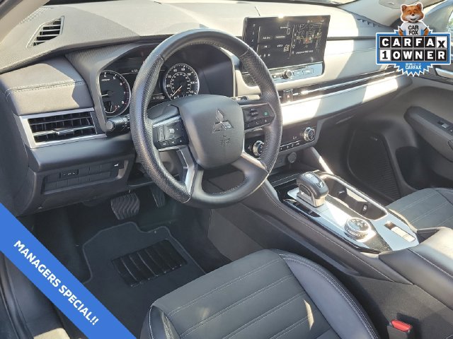 Used 2025 Mitsubishi Outlander SE FWD image 17