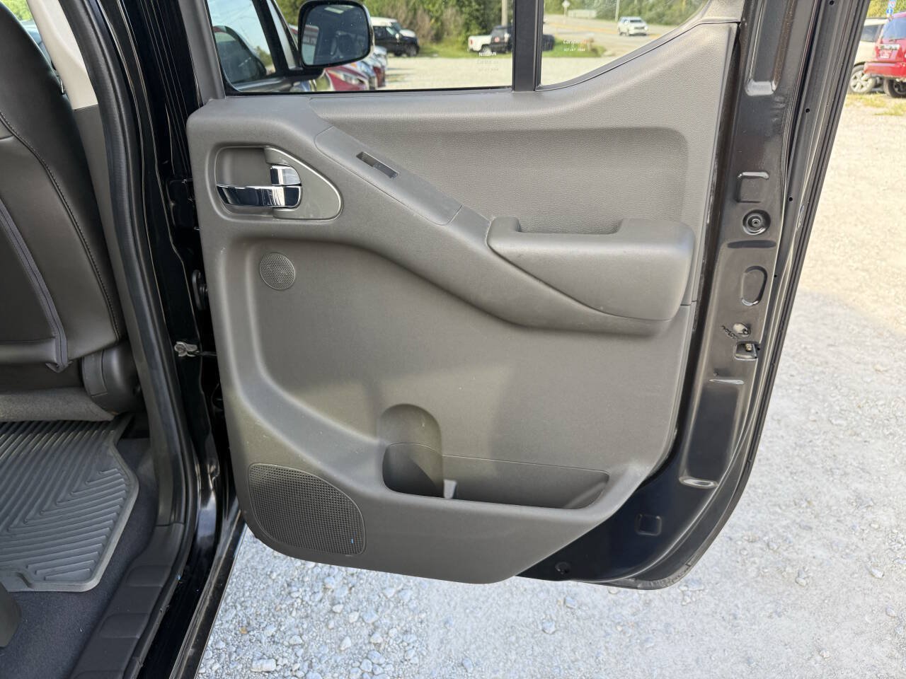 Used 2019 Nissan Frontier PRO-4X w/ Pro-4x Luxury Package AWD/4WD image 23