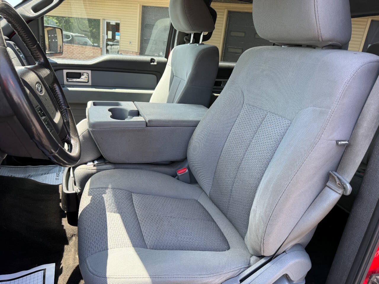 Used 2011 Ford F150 XLT w/ XLT Chrome Pkg AWD/4WD image 12
