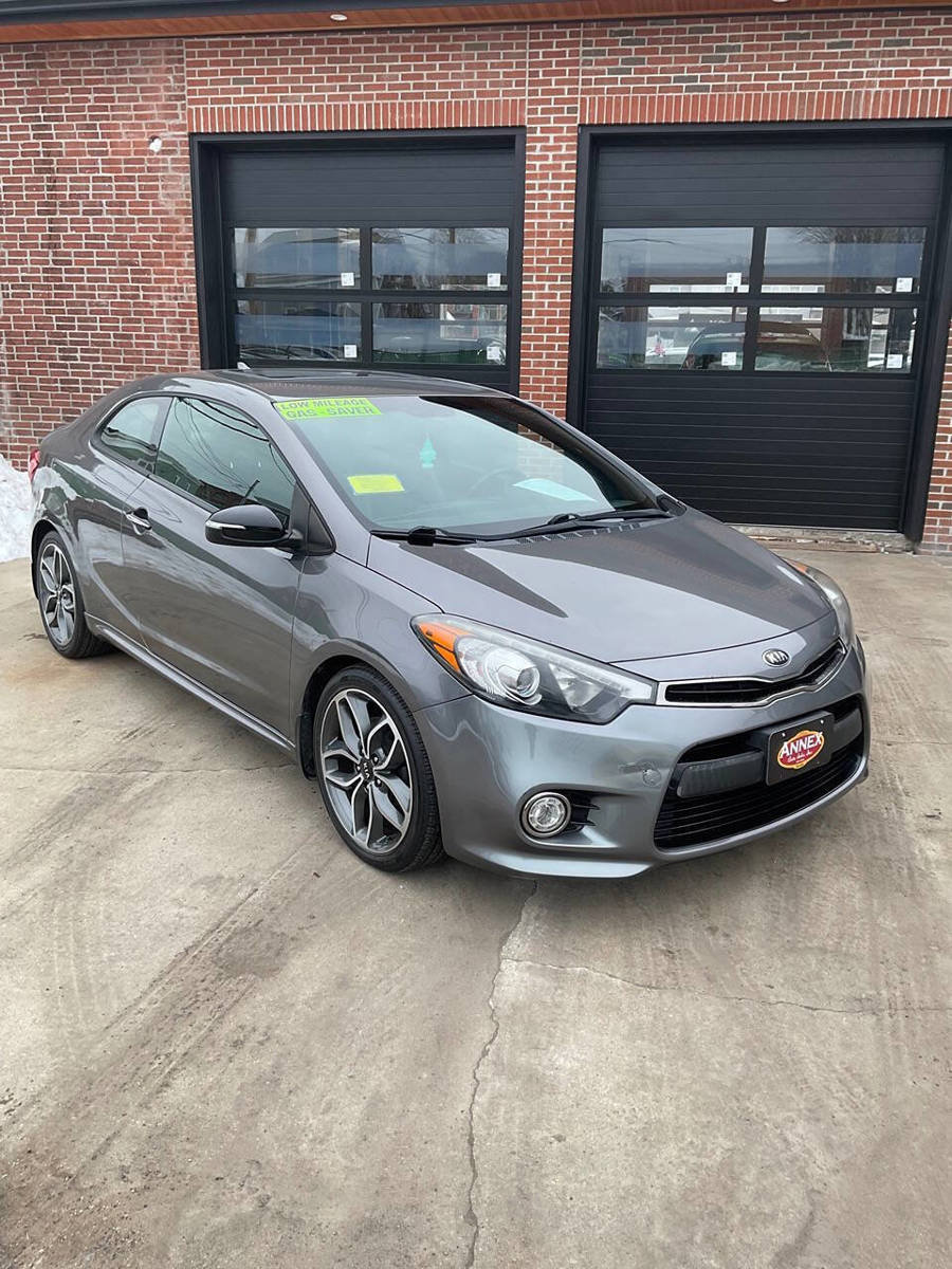 Used 2015 Kia Forte Koup SX FWD image 2