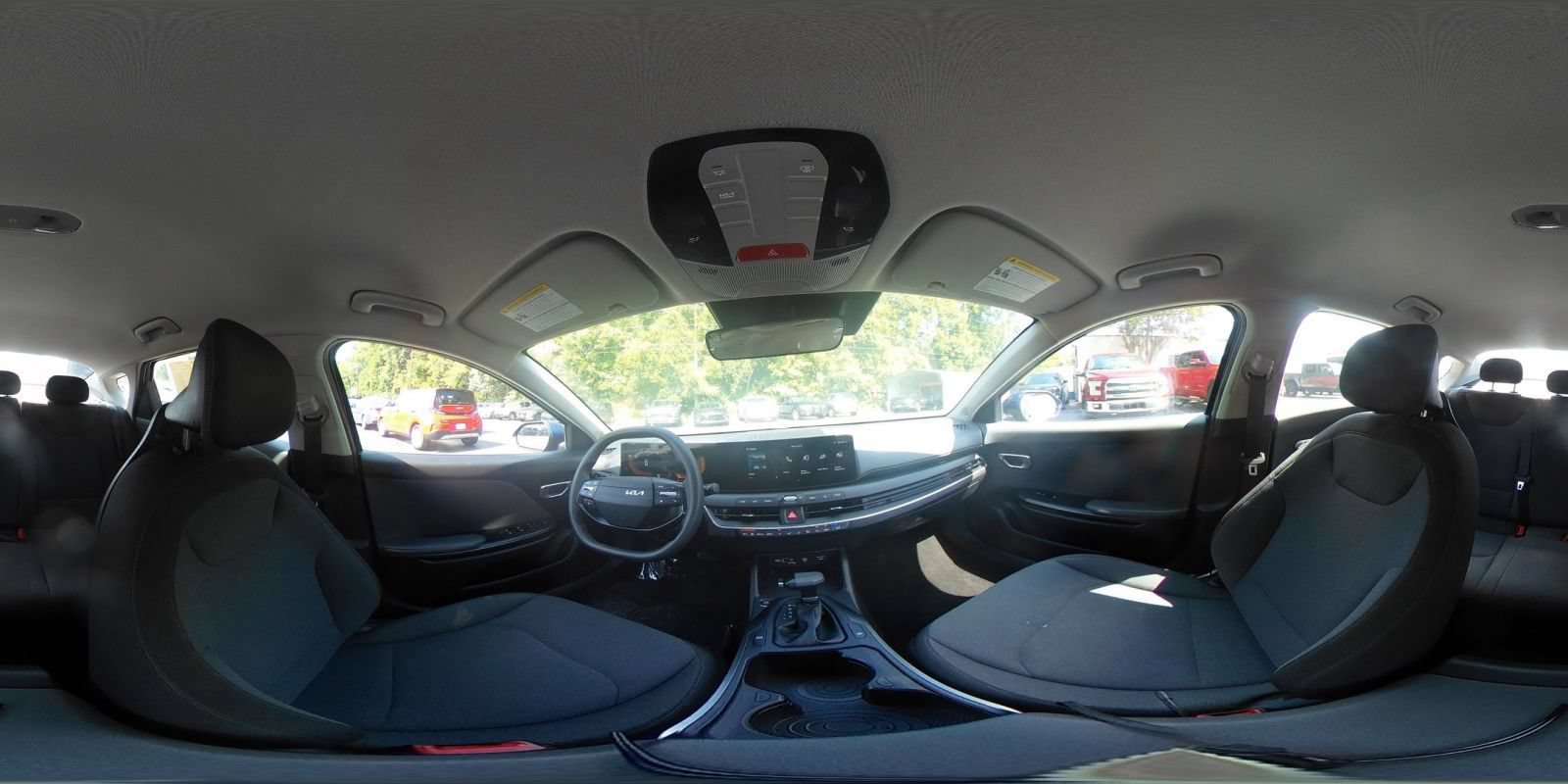 Used 2025 Kia K4 FWD image 38