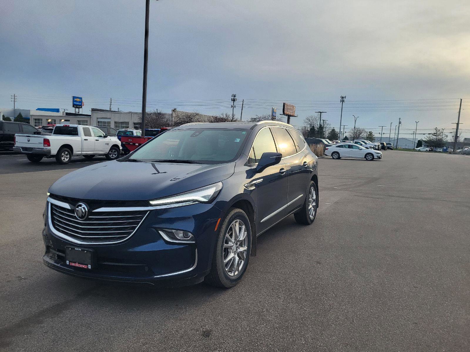 Used 2022 Buick Enclave Premium w/ Experience Buick Package image 7