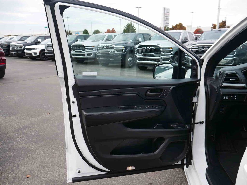 Used 2023 Honda Odyssey Sport image 27
