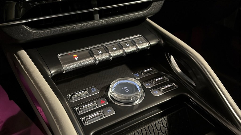 Used 2025 Lincoln Nautilus Premier w/ Equipment Group 102A image 24