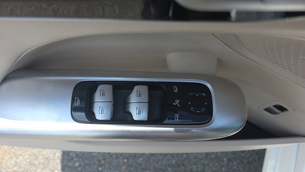 Certified 2025 Mercedes-Benz C 300 4MATIC Sedan image 12