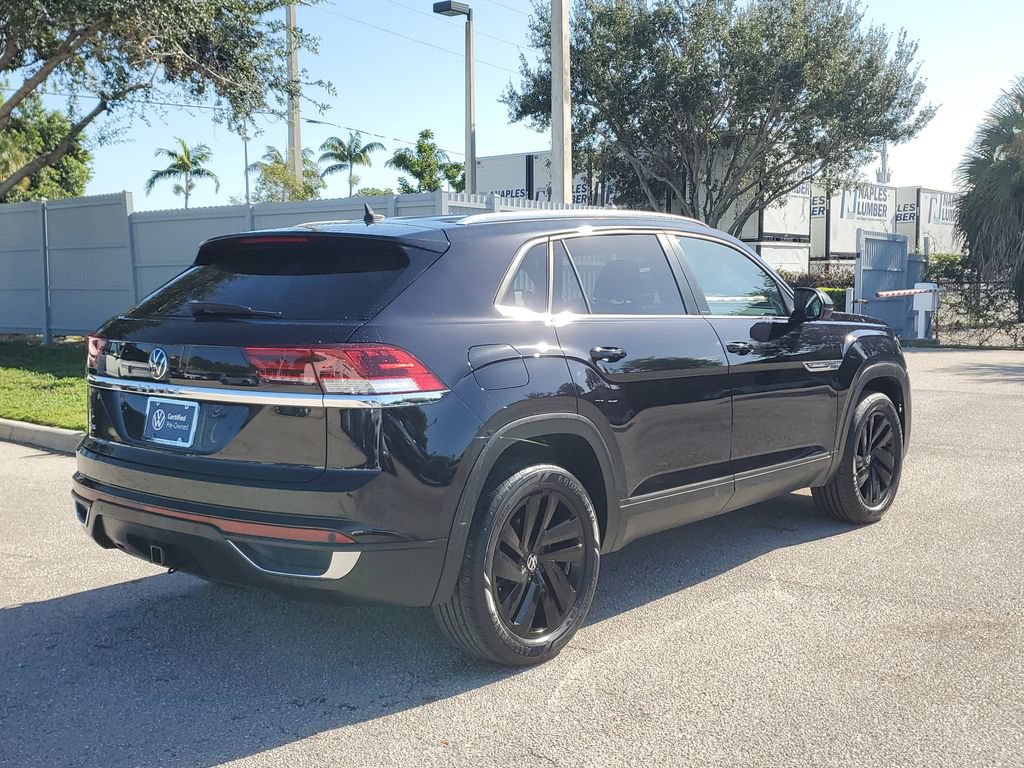 Certified 2023 Volkswagen Atlas Cross Sport SE w/ Black Wheel Package FWD image 5