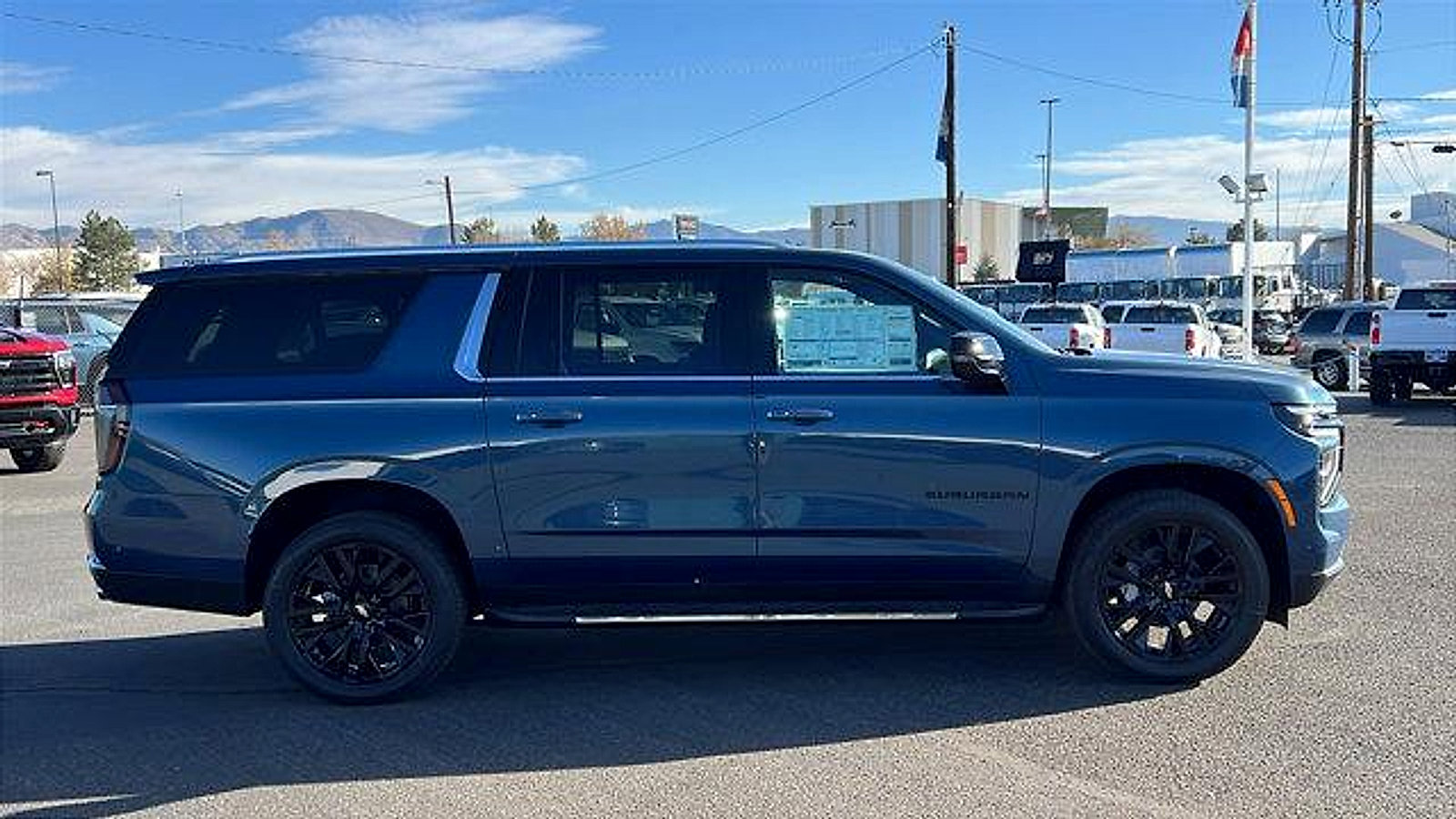 New 2026 Chevrolet Suburban Premier image 4