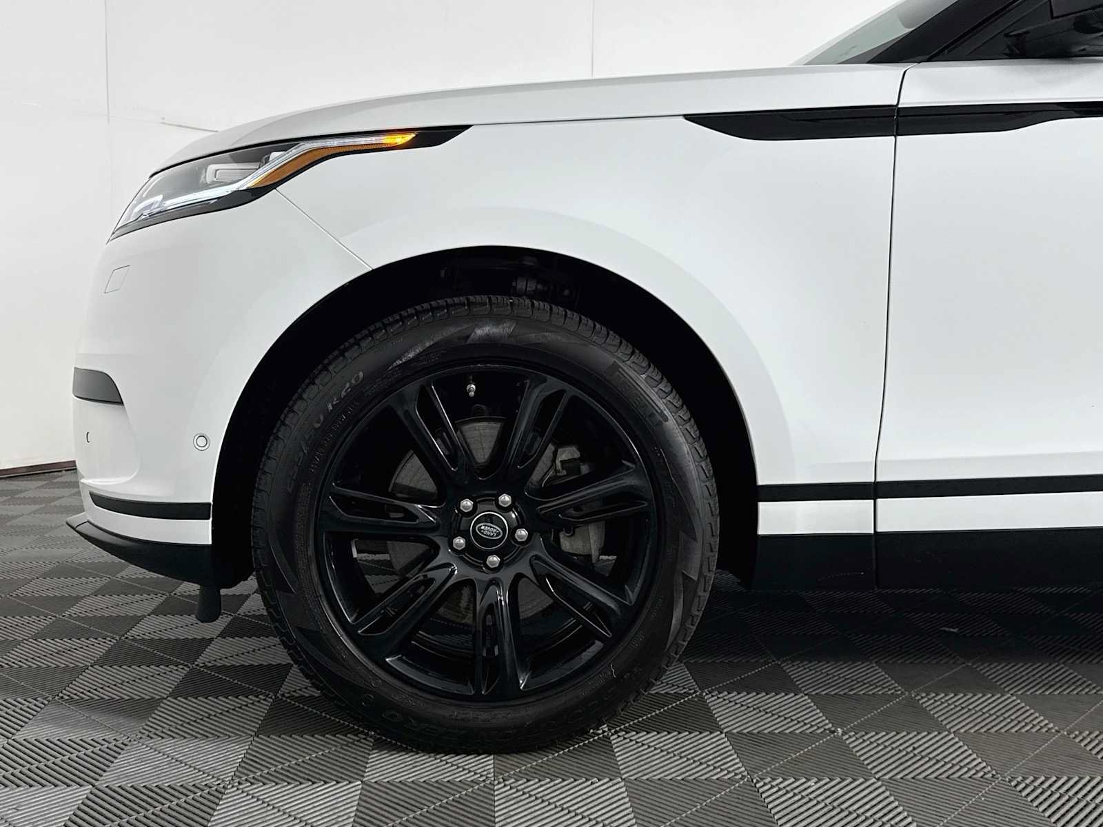 Used 2021 Land Rover Range Rover Velar S AWD/4WD image 28