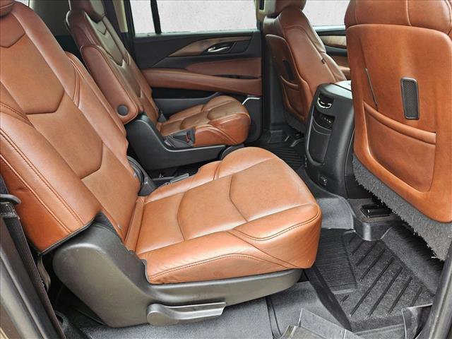 Used 2020 Cadillac Escalade ESV Premium Luxury AWD/4WD image 22
