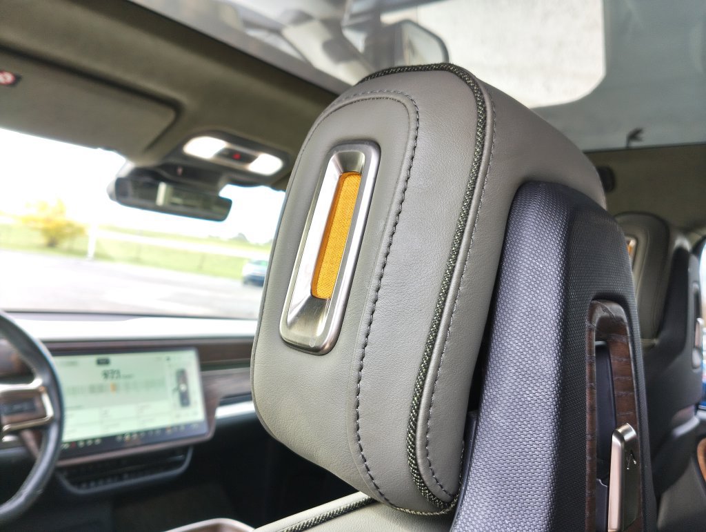 Used 2022 Rivian R1T Launch Edition AWD/4WD image 9