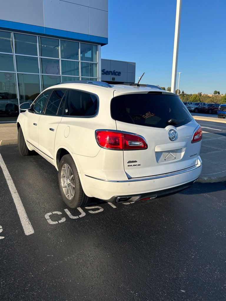 Used 2016 Buick Enclave Leather FWD image 4