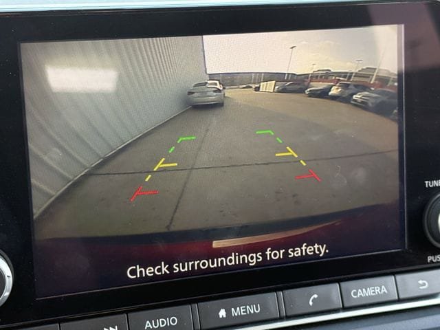 Used 2023 Nissan Rogue SV FWD image 17