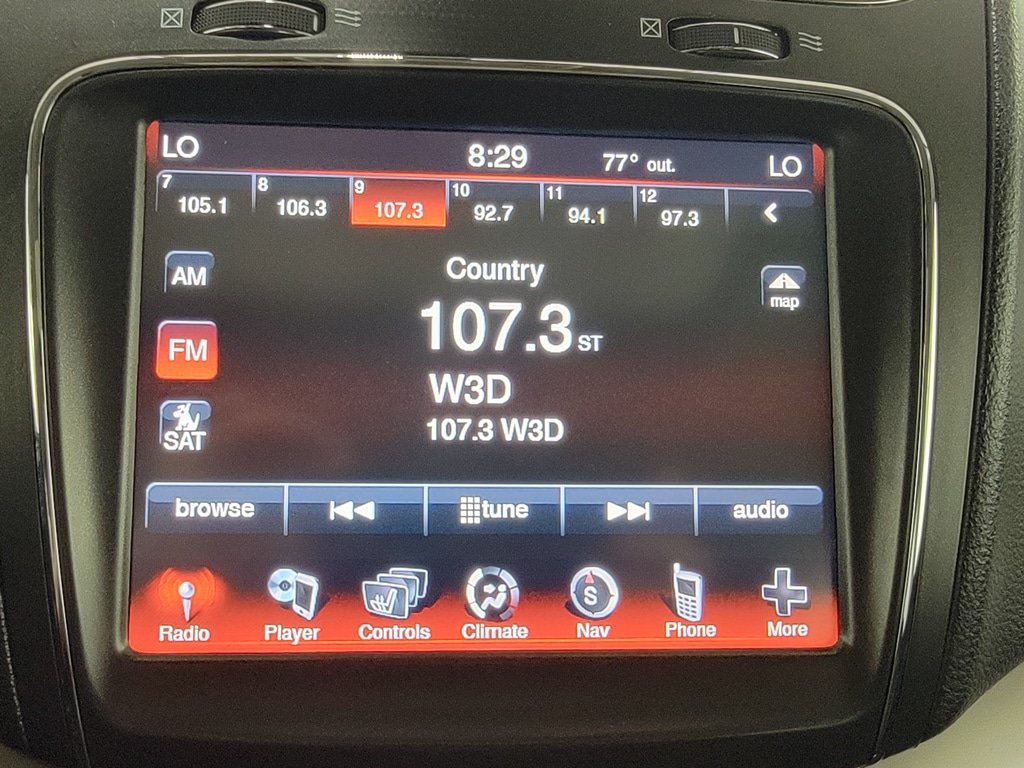 Used 2018 Dodge Journey Crossroad w/ Nav & Sun Group FWD image 21