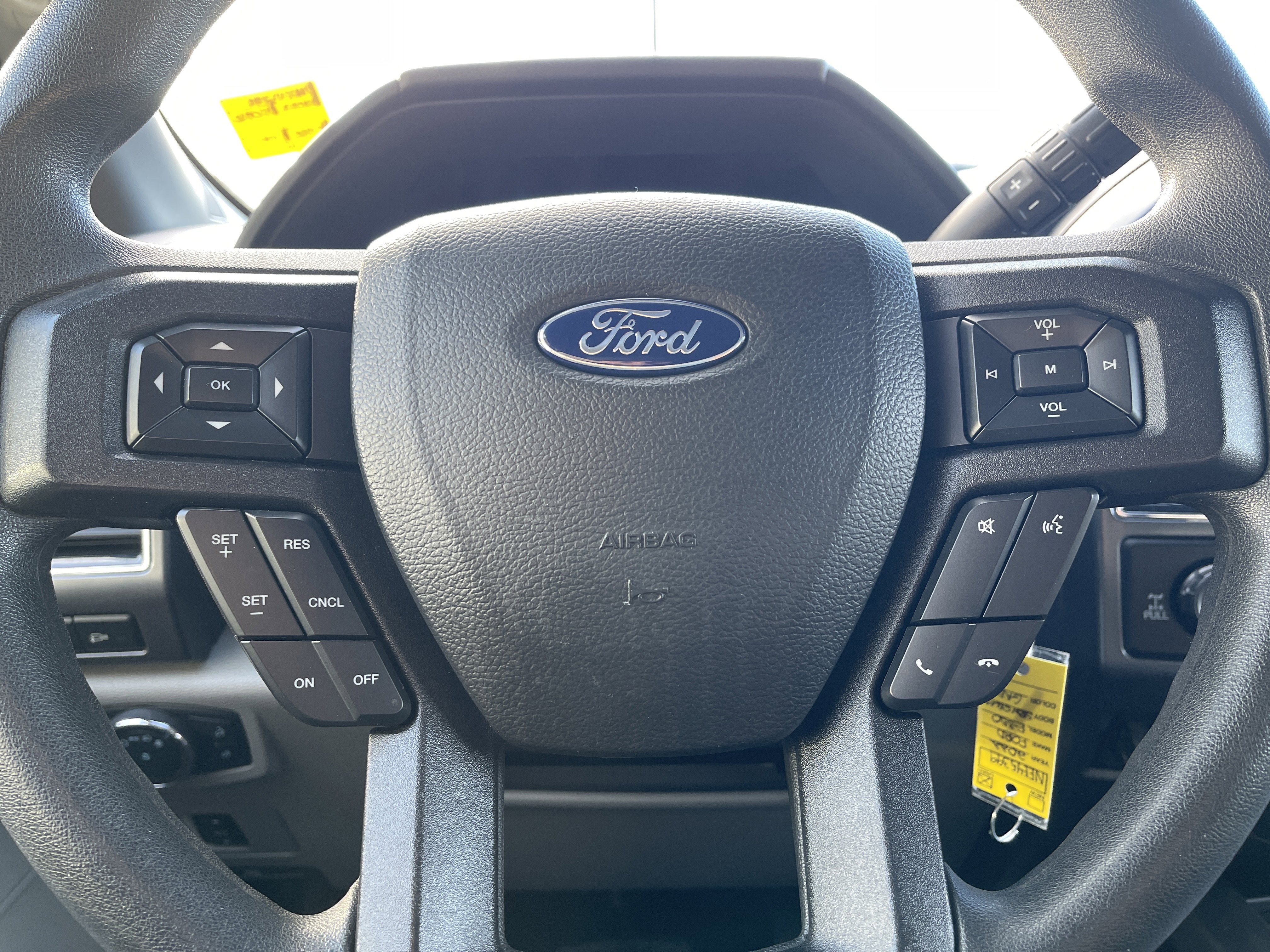 Certified 2022 Ford F350 XLT w/ XLT Premium Package image 15