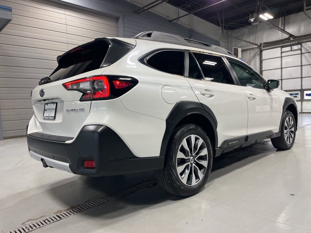 Certified 2023 Subaru Outback Limited AWD/4WD image 8