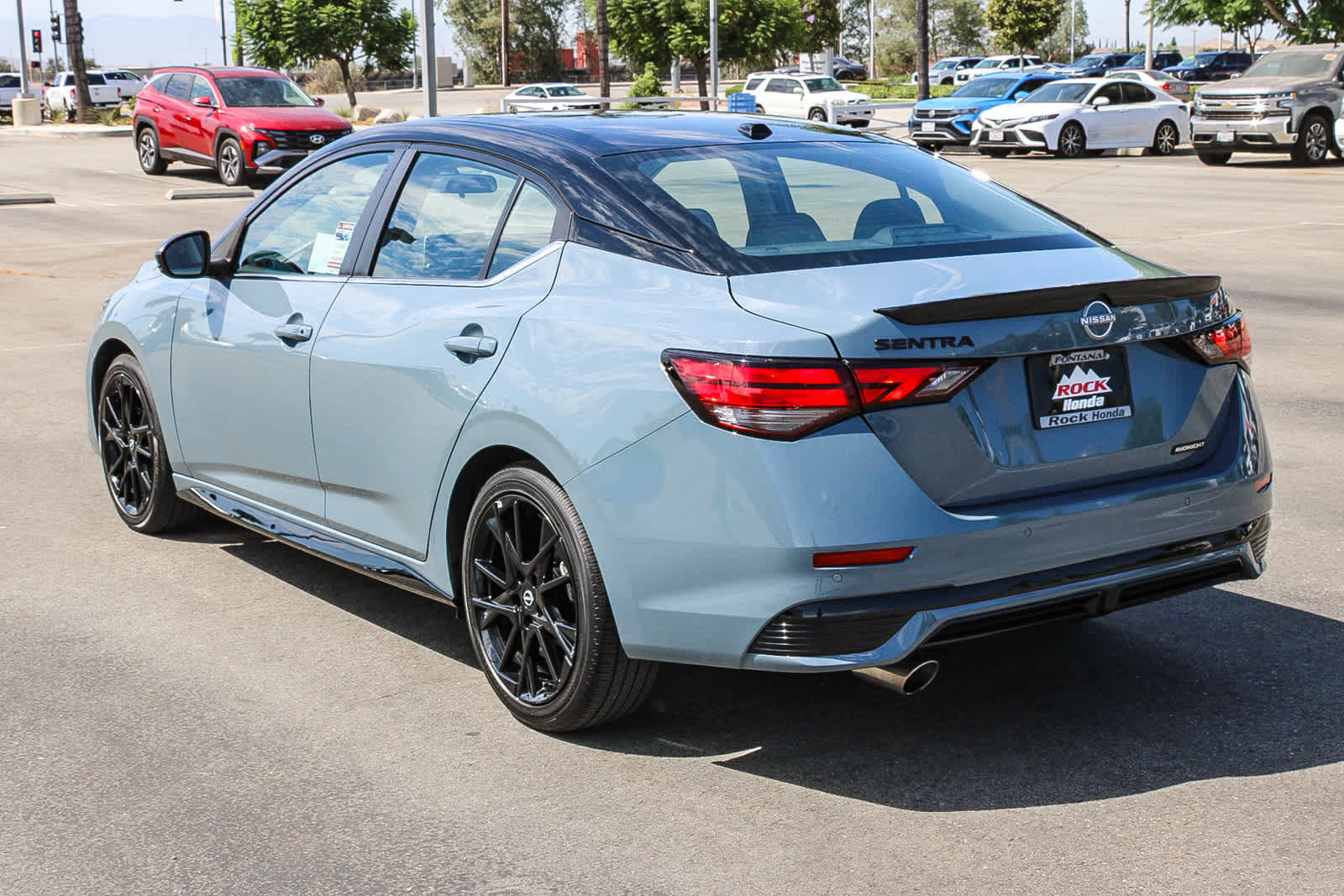 Used 2025 Nissan Sentra SR w/ Midnight Edition FWD image 8