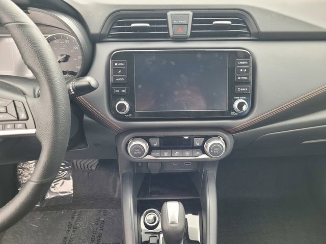 New 2025 Nissan Versa SR w/ Trunk Package image 10