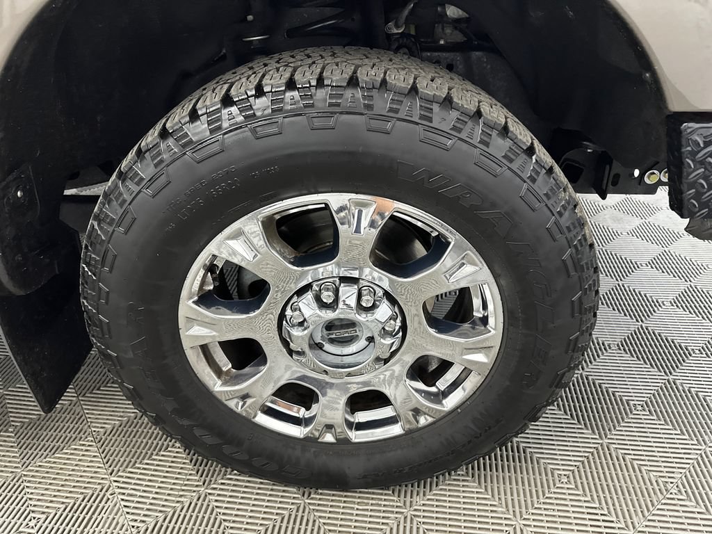 Used 2021 Ford F250 Lariat w/ Lariat Ultimate Package AWD/4WD image 14