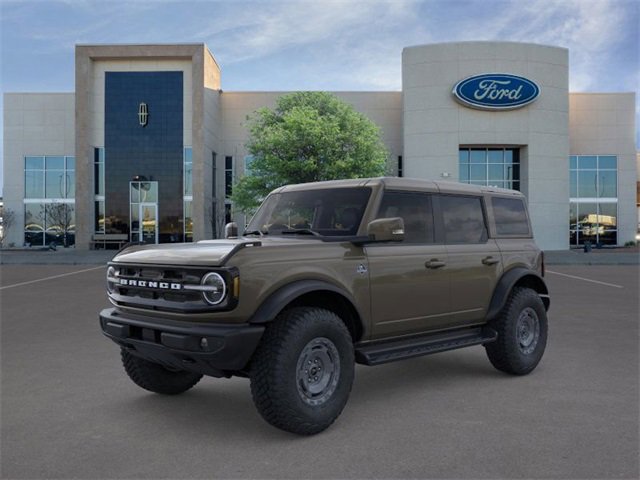 New 2025 Ford Bronco Outer Banks w/ Sasquatch Package