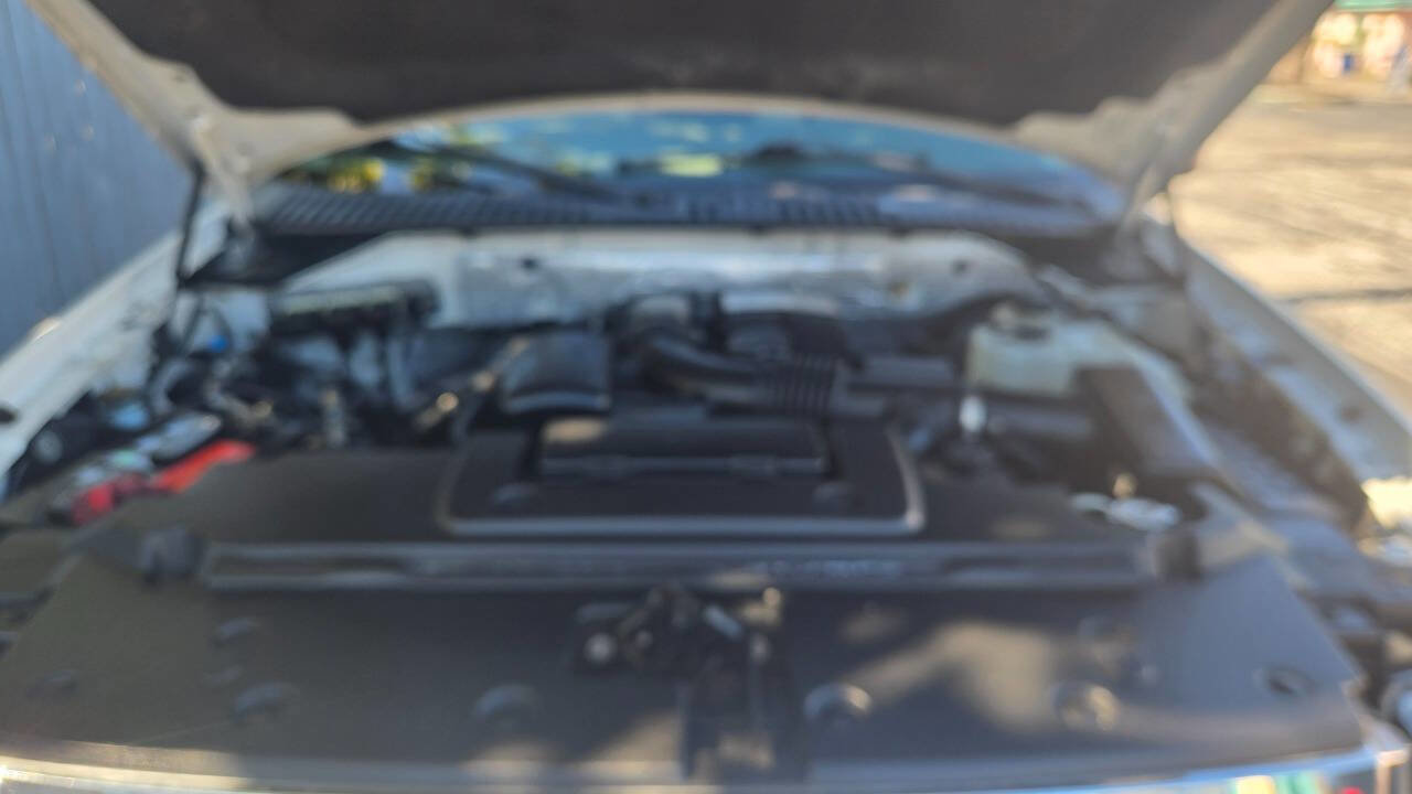 Used 2012 Ford Expedition Limited image 25