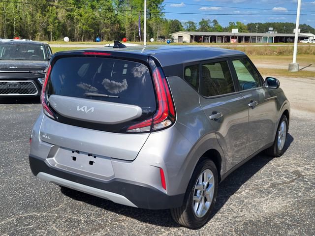 Used 2024 Kia Soul LX w/ Option Group 015 image 2