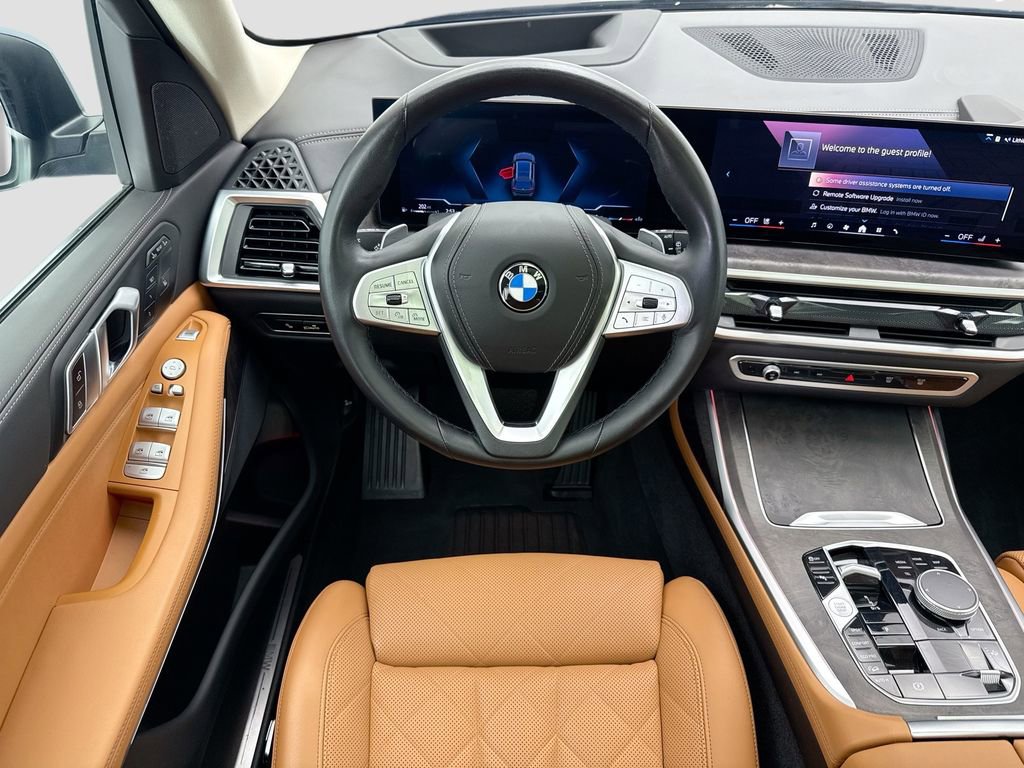 Certified 2025 BMW X7 xDrive40i w/ Parking Assistance Package image 10