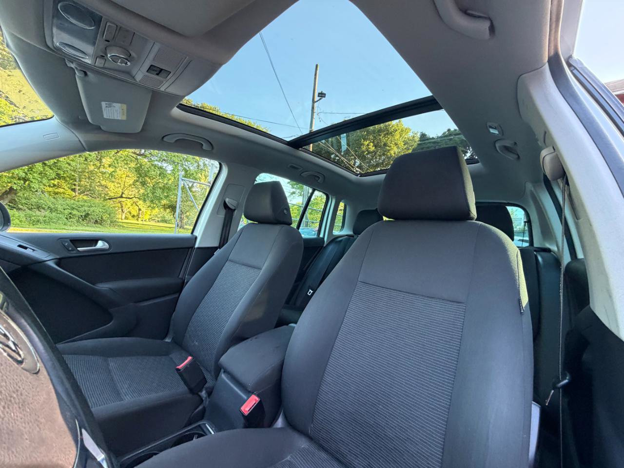 Used 2013 Volkswagen Tiguan S FWD image 19