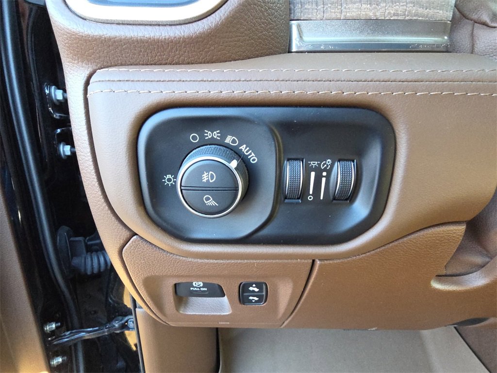 Used 2019 RAM 1500 Limited image 22