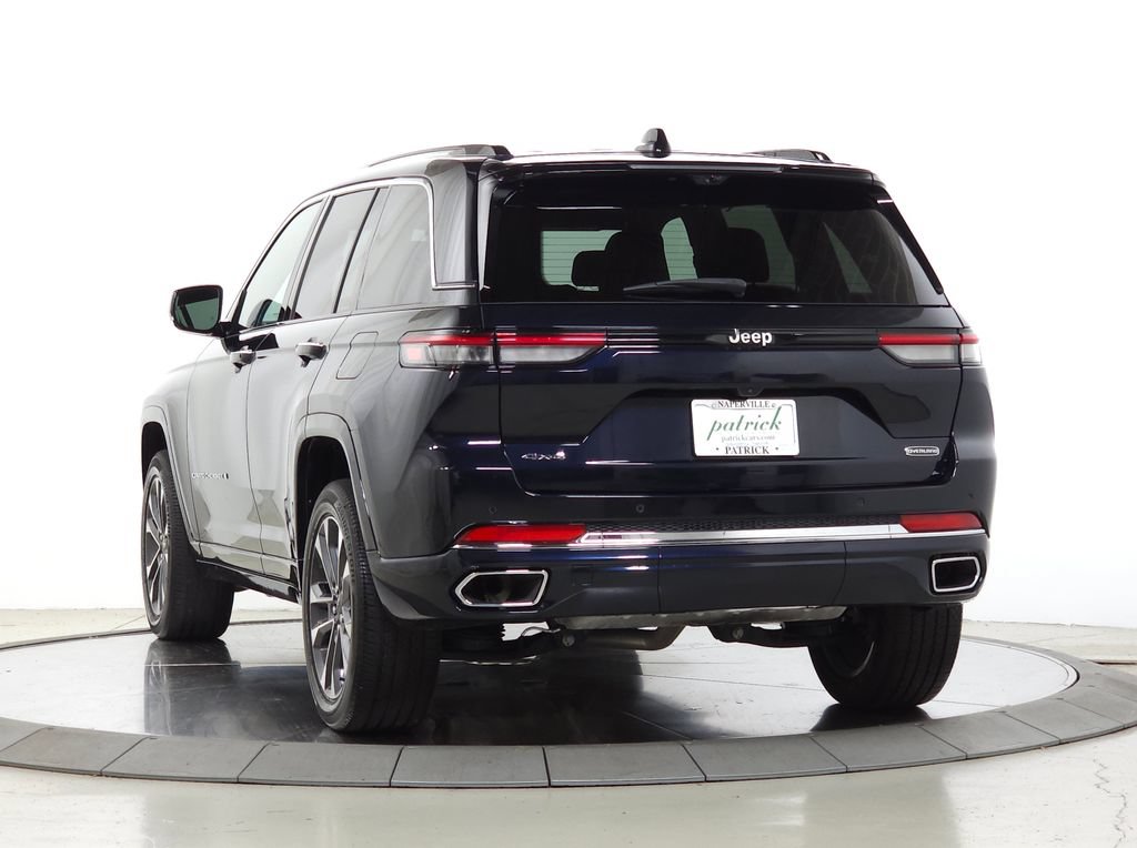 Used 2023 Jeep Grand Cherokee Overland w/ Luxury Tech Group IV AWD/4WD image 3