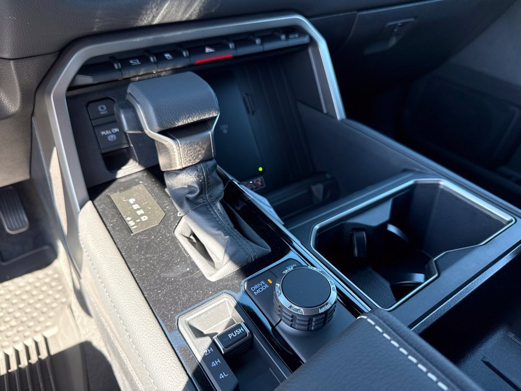 New 2026 Toyota Tundra Limited AWD/4WD image 25