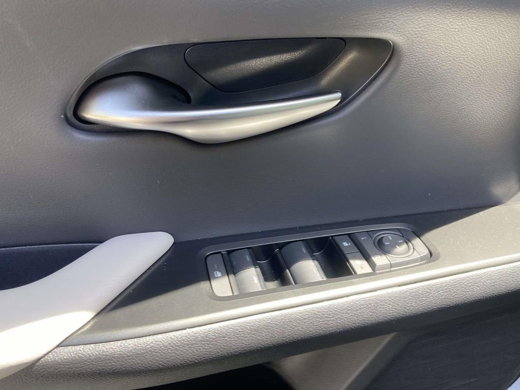 New 2026 Lexus UX 300h FWD image 11