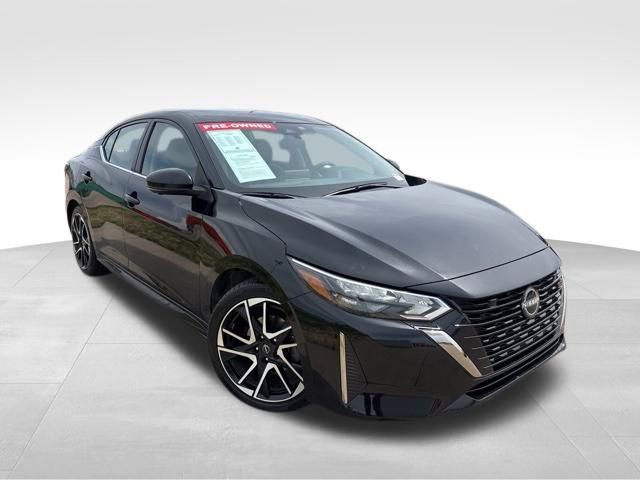 Used 2024 Nissan Sentra SR w/ SR Premium Package FWD image 2