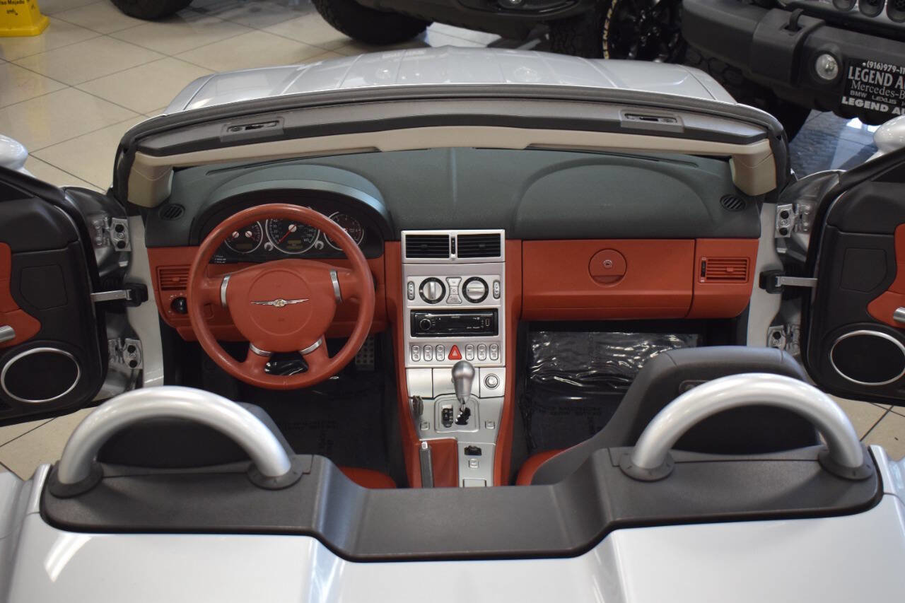 Used 2008 Chrysler Crossfire Limited image 28