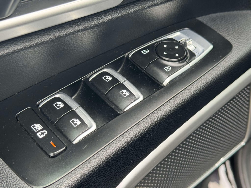 Used 2021 Kia Telluride S AWD/4WD image 18