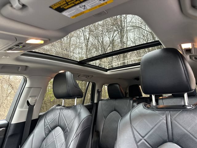 Certified 2025 Toyota Highlander Platinum AWD/4WD image 28