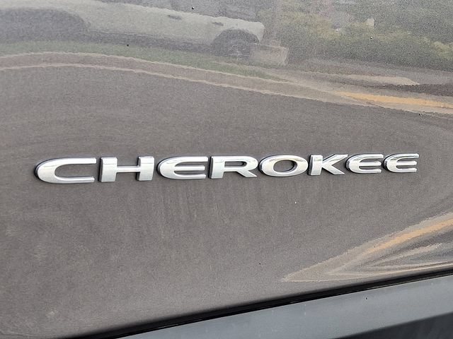 Used 2020 Jeep Cherokee Limited AWD/4WD image 31