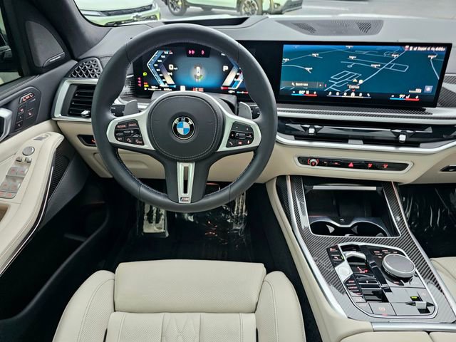 Used 2025 BMW X7 M60i image 35