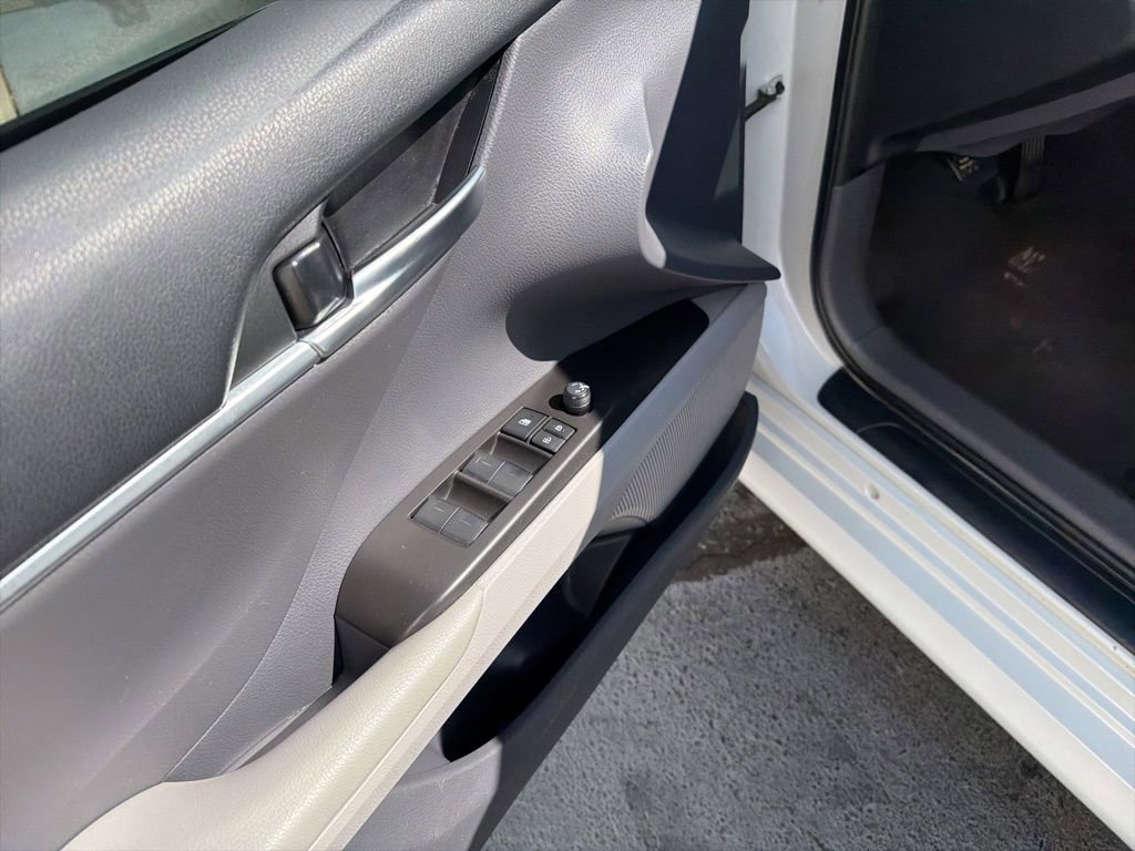 Used 2023 Toyota Camry LE FWD image 33