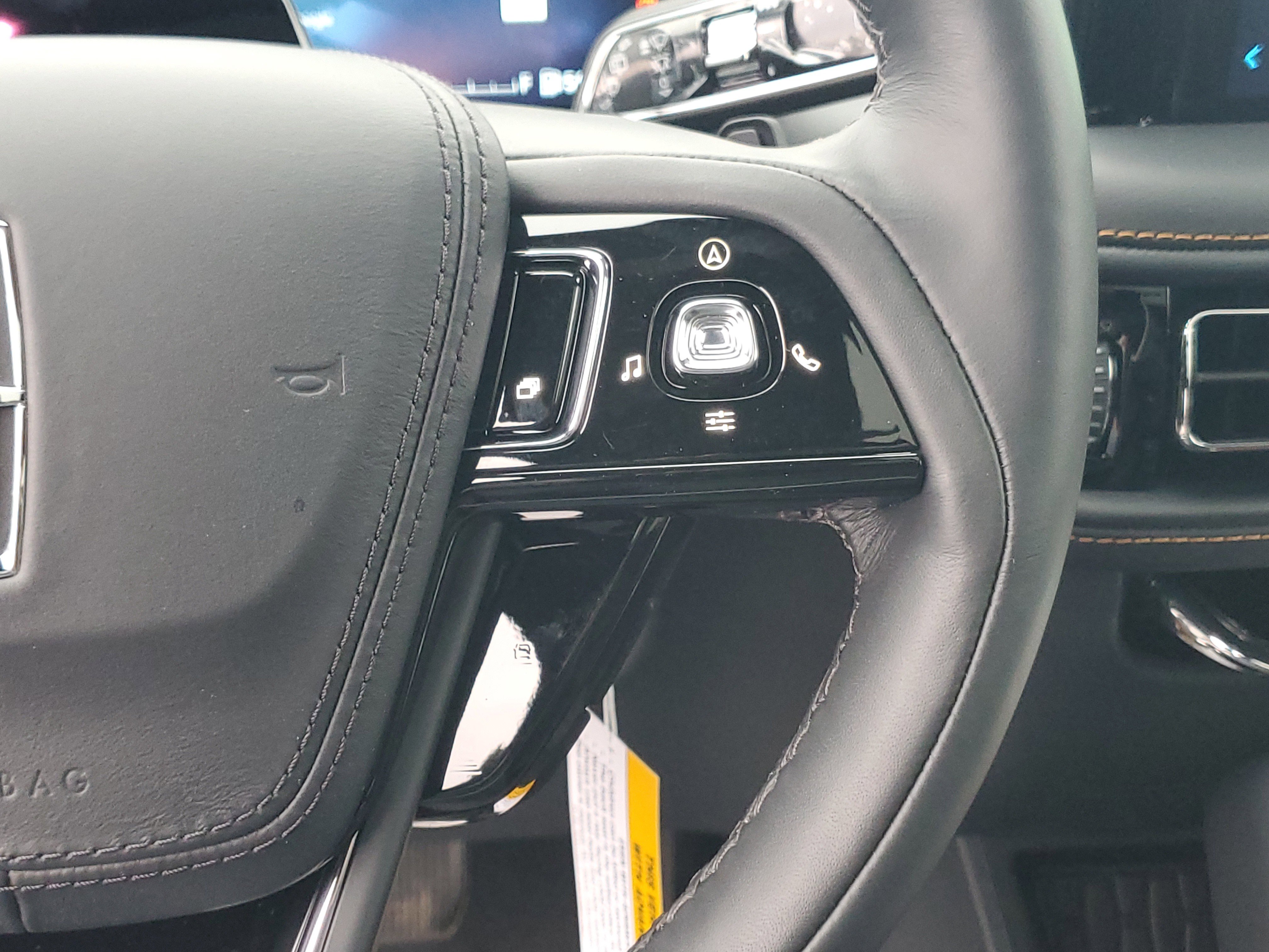 New 2026 Lincoln Aviator Black Label w/ Dynamic Handling Package image 18