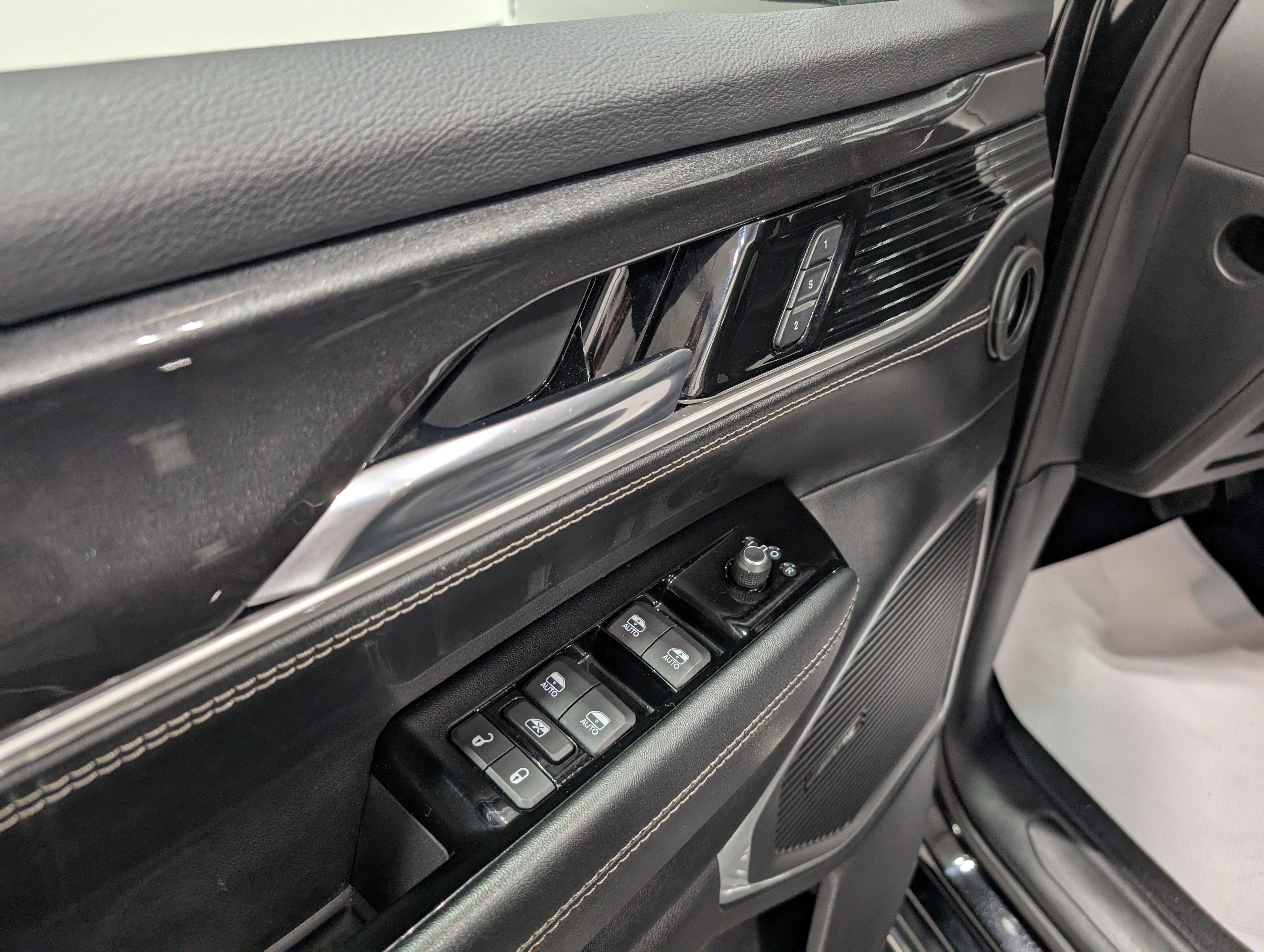 Used 2022 Jeep Wagoneer Series I image 15